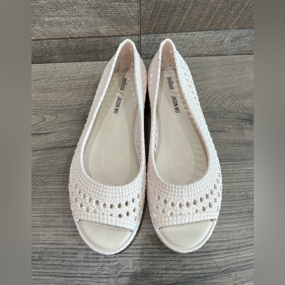 Elegant Cream Peep-Toe Woven Flats - Picture 5 of 7